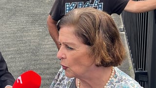 Pilar Cisneros dice que alerta migratoria para notificarla es “una sacada de clavo”
