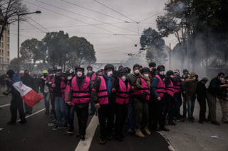 Más de 290 detenidos en protestas en Francia