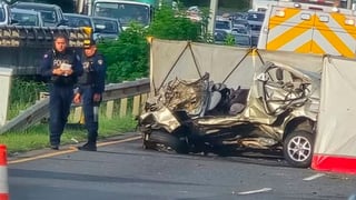 (Video) Carro pegó contra valla y volcó en ruta 27: Así quedó la escena