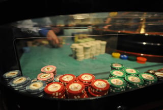 Sancionan con más de ₡360 millones a 10 casinos por incumplimientos tributarios