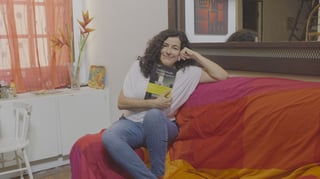 La escritora costarricense Catalina Murillo ganó el Premio Nacional de Literatura Aquileo J. Echeverría 2024 con su novela Una mujer insignificante