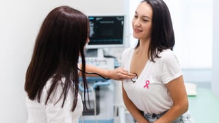 La mamografía, el ultrasonido mamario y la biopsia son algunos de los estudios que permiten detectar alteraciones en las mamas y determinar si una lesión es cancerosa