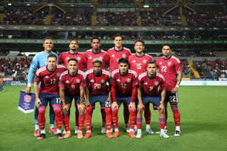 La influencia de Bryan Ruiz en el crecimiento de Yerlan Sosa