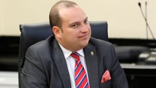 Gobierno despide a embajador en México Pablo Heriberto Abarca