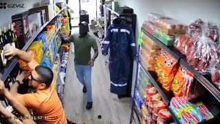 (Video) Durante terremoto, estos panameños corrieron… a salvar botellas de licor