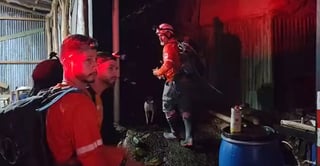 Rescatan a tres hombres extraviados en el cerro Pico Blanco