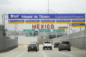 Frontera entre Estados Unidos y México en Tijuana. Foto tomada de arsenalterapeutico.com.