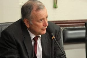 Ottón Solís, diputado oficialista. CRH.