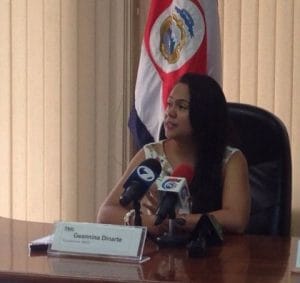 Geannina Dinarte, ministra de Economía. (CRH)