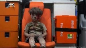 Esta imagen de Omran le dio la vuelta al mundo en agosto.