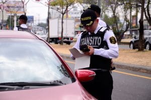 La reforma incluye una multa de ¢306.850 para quienes se nieguen a practicarse la alcoholemia. (Daniela Abarca/CRH).