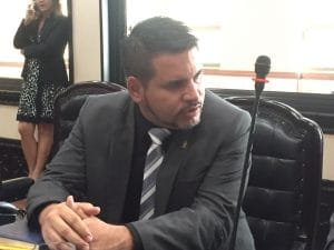 El legislador de Restauración Nacional precisó que la licencia sería de 5 días hábiles con goce de salario. (CRH).