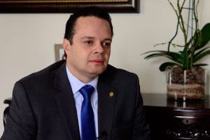 El presidente de la Asamblea Legislativa, Gonzalo Ramírez, promete un trámite expedito. (Daniela Abarca/CRH).