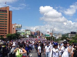 La congresista sostuvo que el gran capital quiere apropiarse de recursos naturales en Venezuela. (Foto tomada de @SegundaVisiOn.)