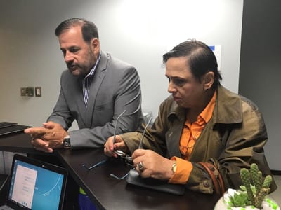 Doña Eugenia y su abogado, Rodolfo Alvarado. CRH.