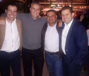 A la izquierda el importador de cemento chino, Juan Carlos Bolaños; a su derecha el diputado Otto Guevara. Foto Facebook Otto Guevara