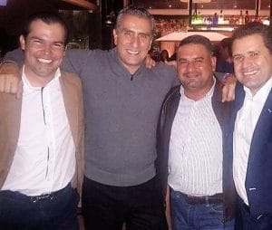 De izquierda a derecha: Juan Carlos Bolaños, importador del cemento chino, Otto Guevara diputado, Danilo Cubero exdiputado y otro integrante del Movimiento Libertario.