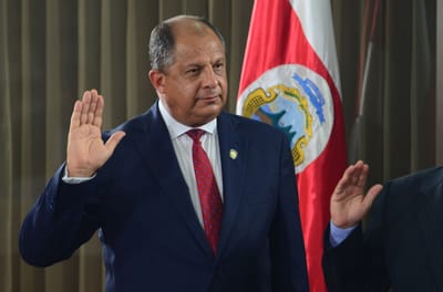 En un hecho absolutamente inusual, el presidente Luis Guillermo Solís fue interrogado por los diputados de la comisión que investigó el cementazo. (Daniela Abarca/CRH).