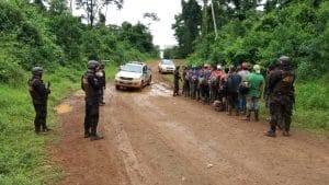 Fuerza Pública localizó a 48 personas en condición migratoria irregular. (Imagen del Ministerio de Seguridad)