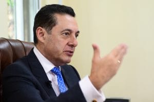 El candidato liberacionista propone eliminar requisitos. (CRH)