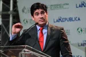 Carlos Alvarado del PAC enfatizó que debe haber coordinación en las comunidades. (CRH)