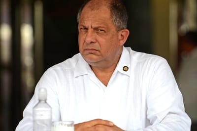 El presidente de la República, Luis Guillermo Solís, justificó recientemente el pago de salarios de lujo en la nueva entidad que quiere el Gobierno. (CRH).