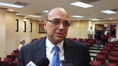 El Dr. Orlando Urroz, fiscal general del Colegio de Médicos y Cirujanos. (Foto archivo CRH).