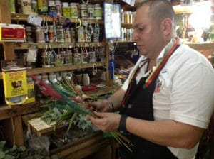 Ticos preparan los mejores agüizotes para recibir el año nuevo.
