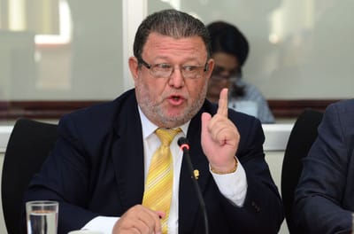 Jorge Arguedas: "¿por qué la diferencia de trato entre Hidrotárcoles y el proyecto hidroeléctrico Chucás?" (Daniela Abarca/CRH).