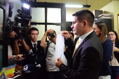 El candidato estableció la página web como único canal de comunicación (Daniela Abarca /CRH).