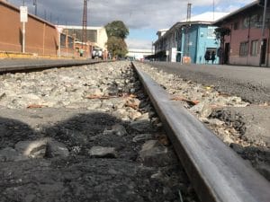 Muerte de un estudiante atropellado por el tren, puso el tema sobre el tapete. (Imagen ilustrativa).