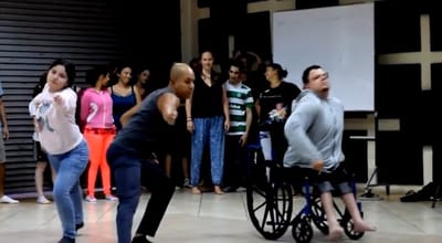 "Nube de Pájaros" es interpretada por 6 bailarines. (Captura de pantalla).