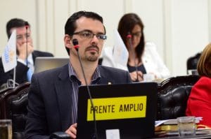 El diputado José María Villalta, del Frente Amplio, tiene listo el borrador de la consulta. (Daniela Abarca/CRH).