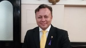 Dragos Dolanescu, legislador del Partido Republicano Social Cristiano. (CRH).