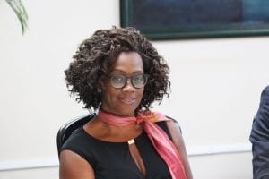 A pesar que ella aprobó los requisitos para el concurso de las 33 plazas, la canciller Epsy Campbell responsabilizó a sus asesores