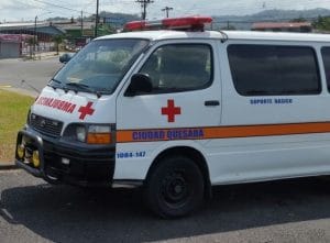 Ambulancia de la Cruz Roja de Ciudad Quesada. Tomada de Facebook