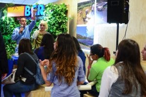 El BCR, uno de los patrocinadores, tuvo un espacio en la Feria. (CRH)