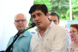 El presidente Alvarado prometió impulsar reformas a la DIS, entre ellas trasladarla al Ministerio de Seguridad.