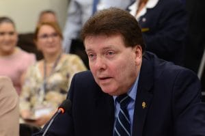 Diputado Wálter Muñoz: "Solís es el principal responsable del tema del cementazo". (CRH).