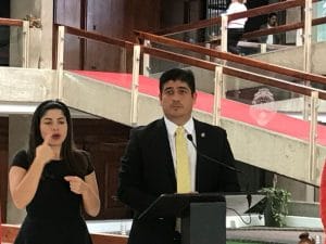 Carlos Alvarado, presidente de la República anunció su apoyo a la iniciativa 19.852