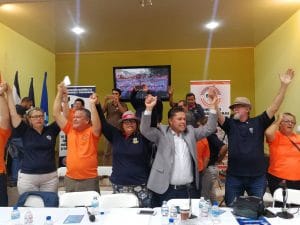 Líderes sindicales se reunieron con las bases esta mañana. (Imagen de ANDE)