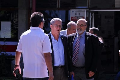 Luis Guillermo Carpio rector de la UNED, acompañado del rector de la UNA Alberto Salom