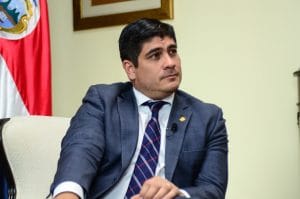 El presidente Carlos Alvarado.
