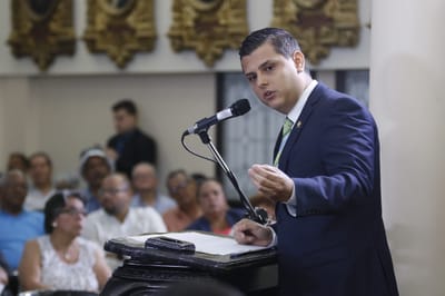 Daniel Ulate Valenciano, del PLN, partido que presentó 56 mociones al proyecto.