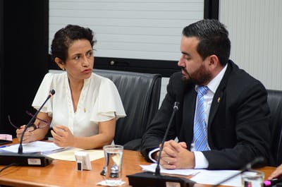 Yorleny León del PLN y Jonathan Prendas del Bloque Nueva República chocaron el jueves pasado por el destino de varias investigaciones iniciadas en la anterior legislatura que ahora se estarían archivando. Foto: Daniela Abarca /CRHoy.