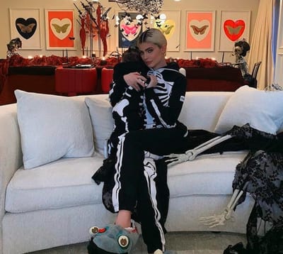 Kylie junto a su hija Stormi.