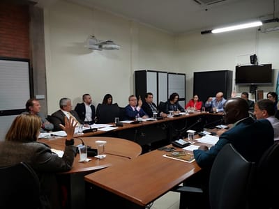 El martes anterior, el proyecto se dictaminó con el respaldo de 5 legisladores. Sólo Víctor Morales del PAC negó el respaldo.