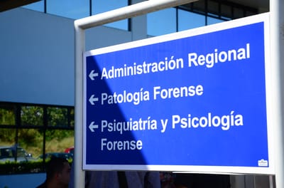Letrero en Sección de Patología Forense del Organismo de Investigación Judicial. (Archivo | CRHoy.com)