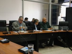 Representantes de Rerum Novarum estuvieron en comisión de huelgas este miércoles.
