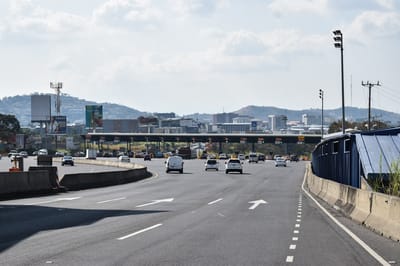 Esta es la ruta 27, entre San José y Caldera. Foto con fines ilustrativos
